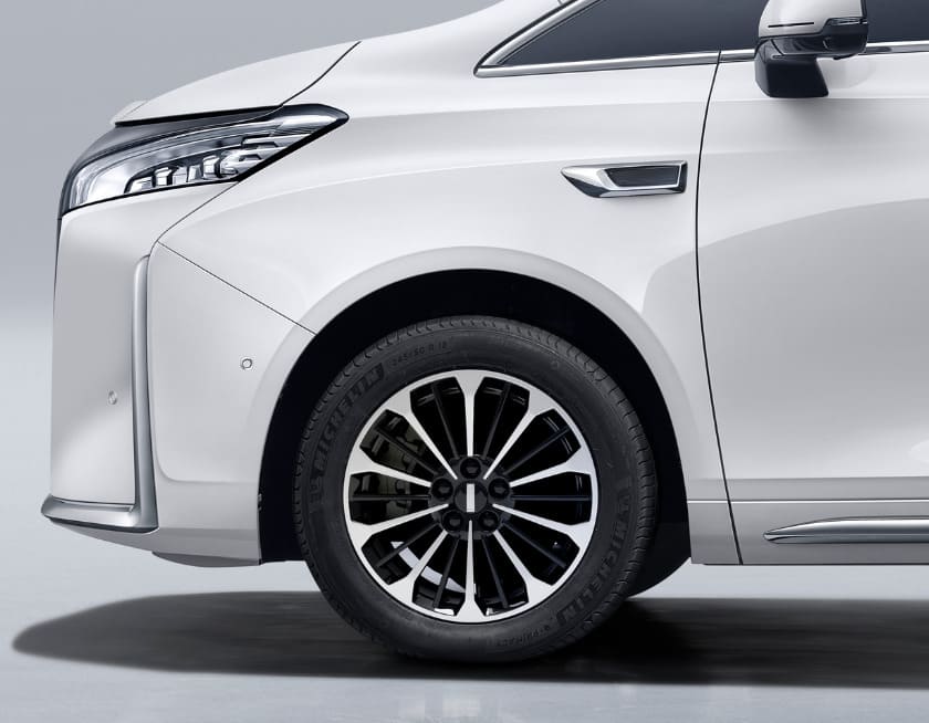 18" Alloy Wheel